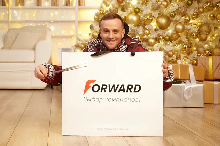 Актер Игорь Огурцов стал амбассадором бренда одежды FORWARD
